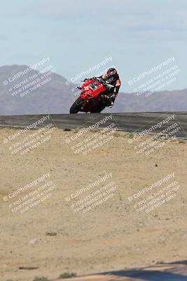 media/Nov-16-2025-Race Pace (Sun) [[8c5fa54630]]/Verified Riders/1-Turns 9 and 10 (925am)/